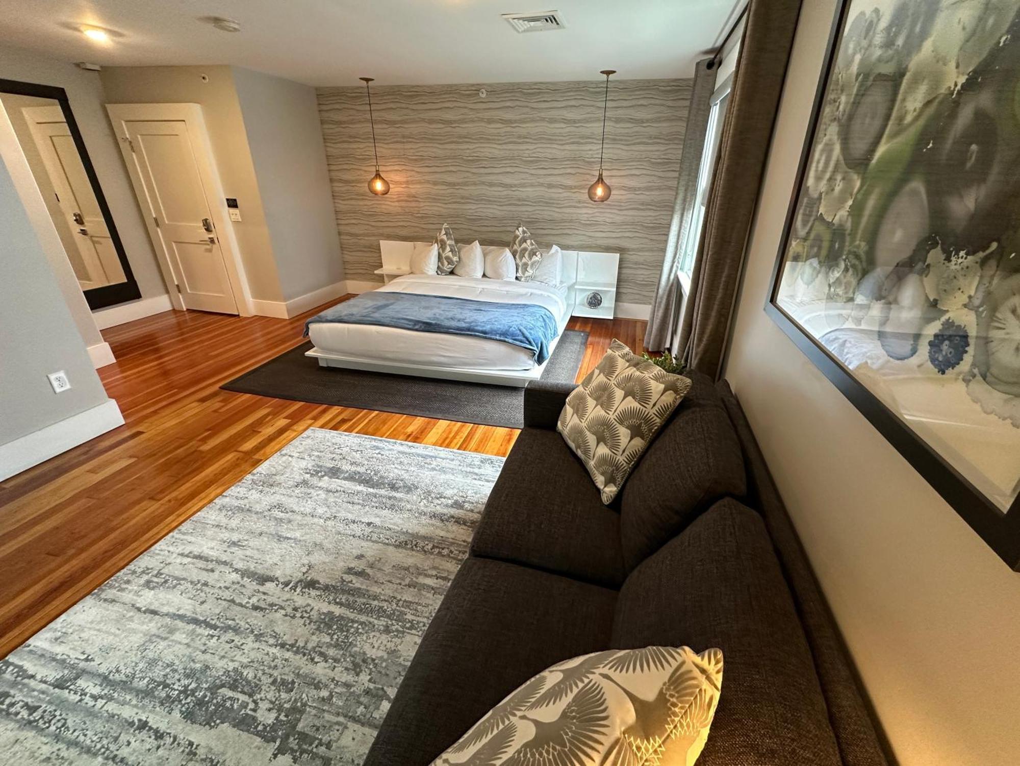 Entire Modern 7 Unit 7 Bath Boutique Inn 뉴포트 외부 사진