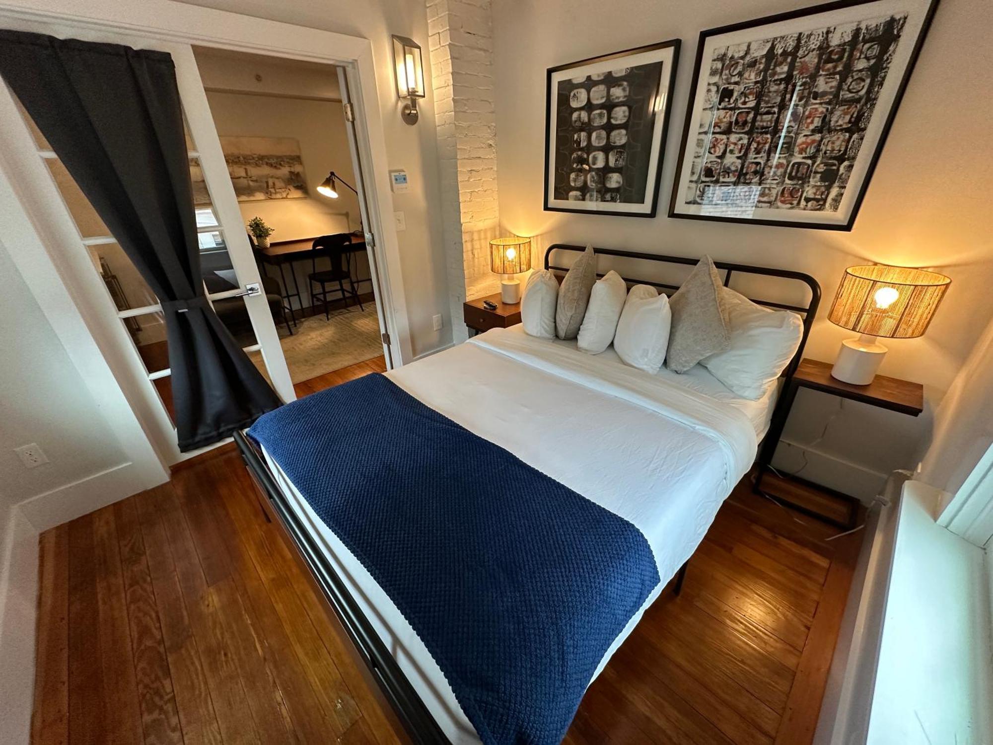 Entire Modern 7 Unit 7 Bath Boutique Inn 뉴포트 외부 사진